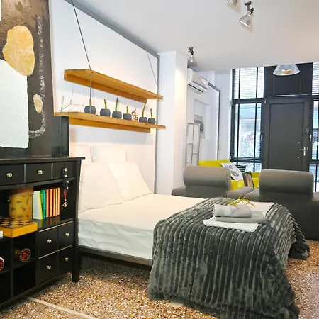 Central Two-Floor Maisonette With Private Entrance Patras Exterior foto